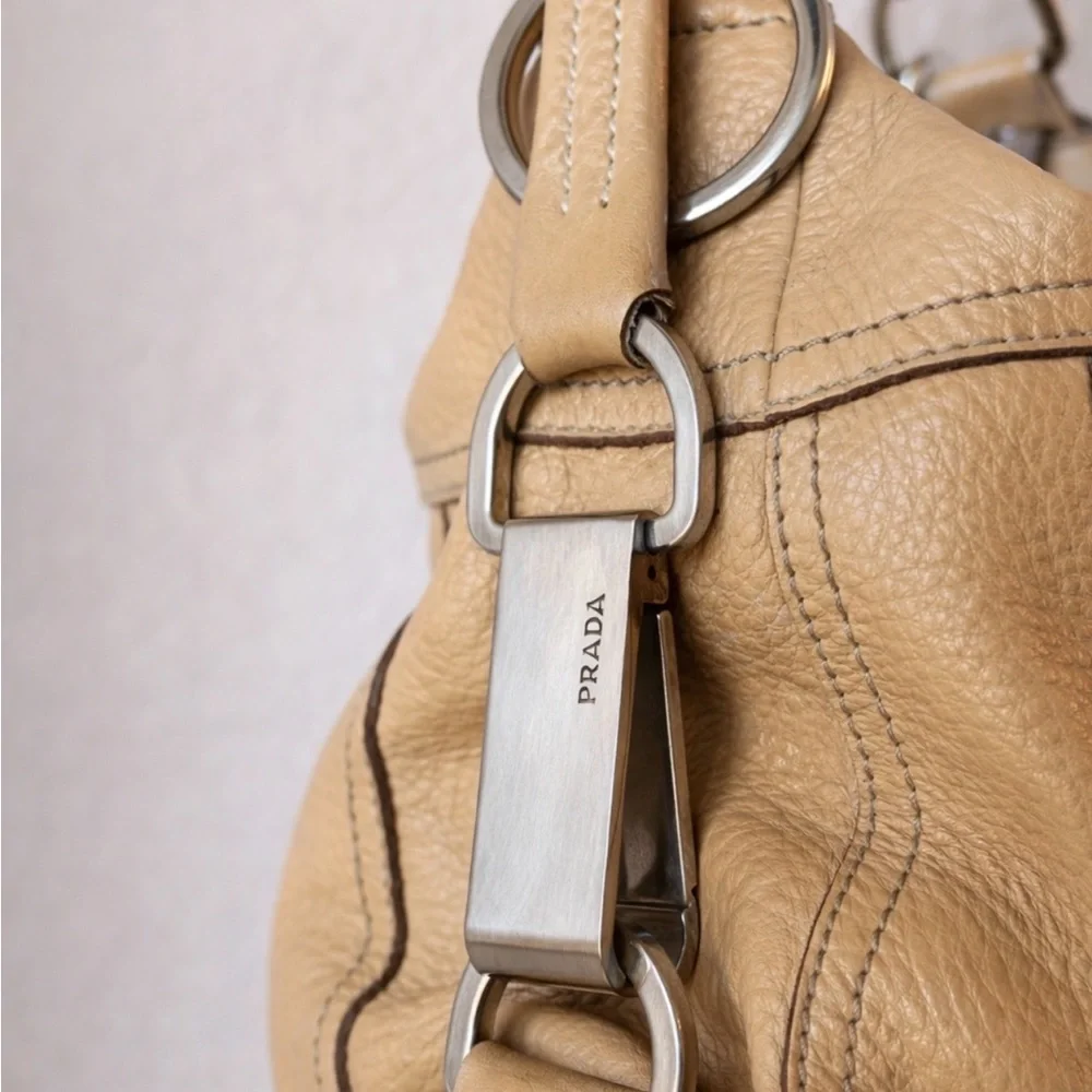 AUTHENTIC PRADA IF PRADA MADE CAPPUCCINO IN HANDBAGS-DAINO LEATHER SHOULDER BAG - Picture 3 of 7